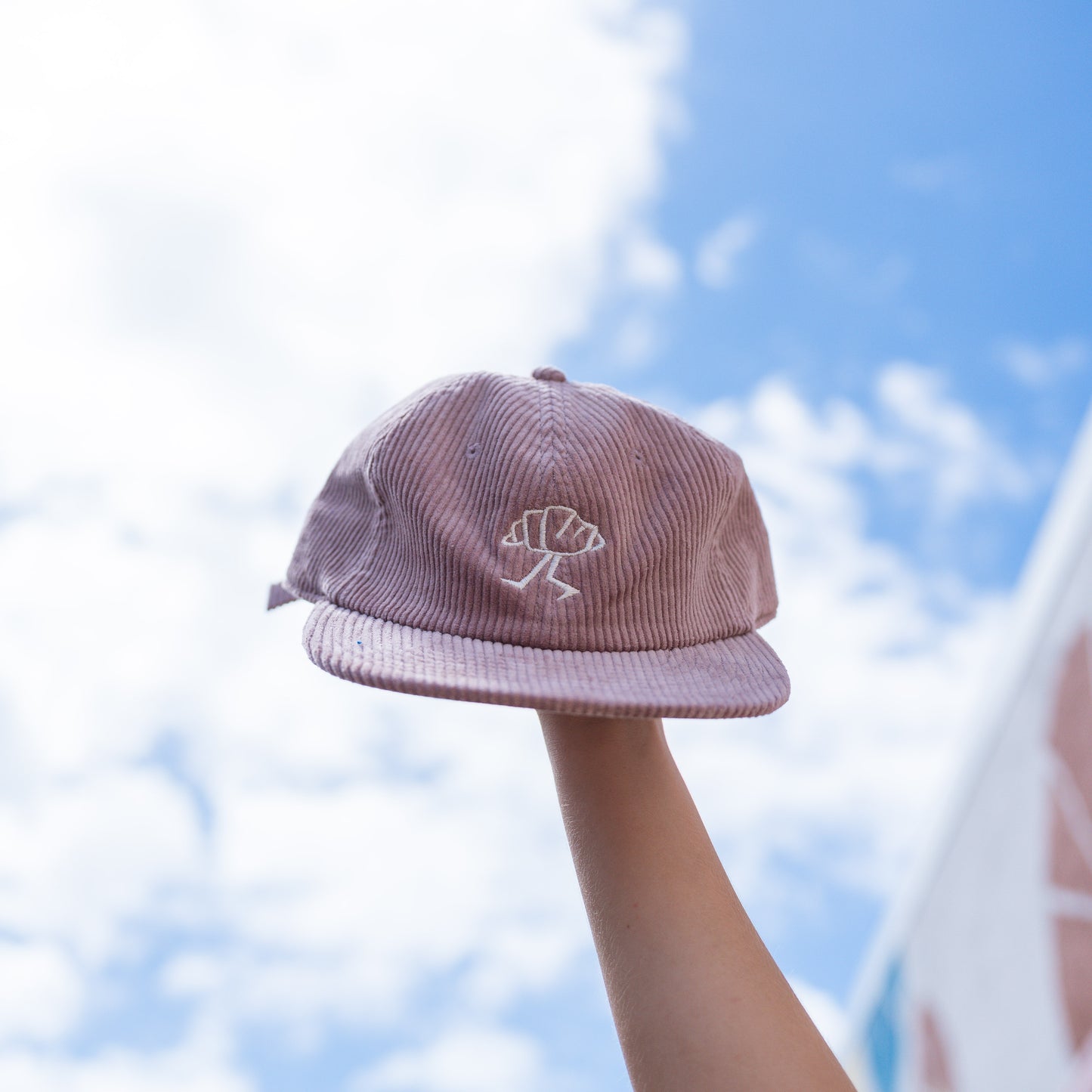 Wandering Croissant Cap - Brown cord