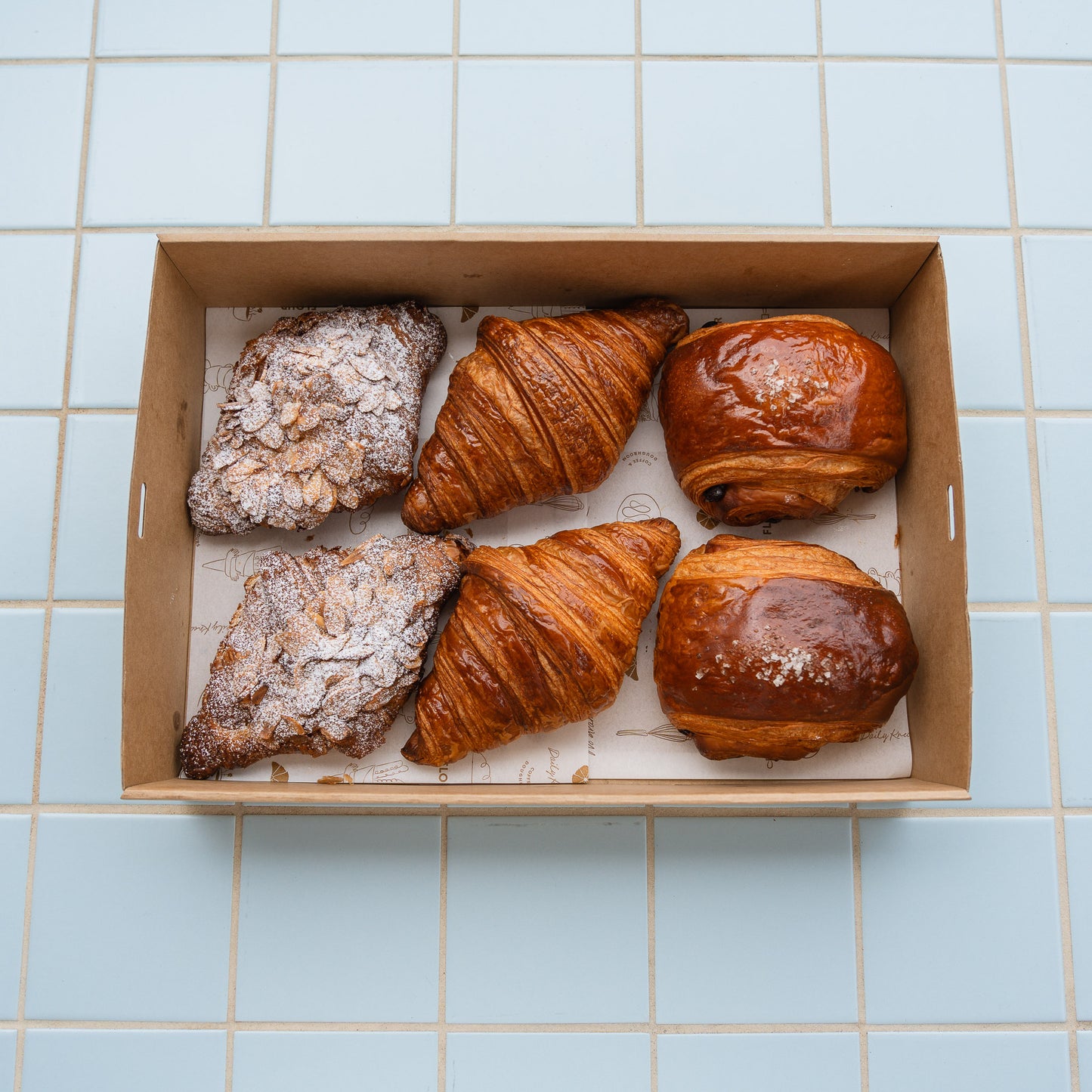 Mixed Pastries Box (Christmas Day)